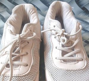 ✅Women&#39;s Day Offer On Shoes