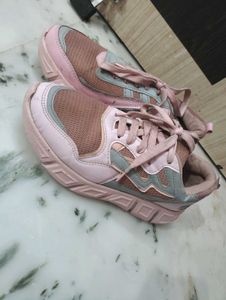 Contrast Sneakers🌸