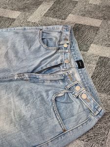 Select 32 Waist Girls Basic Jeans🔥🔥🔥