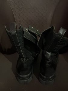 Black Boots