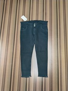 S-03 Size 38 Slim Women Denim Jeans
