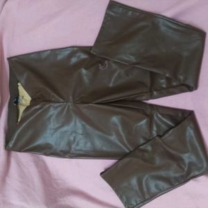 H &amp;M Leather Pant 🌻🎀