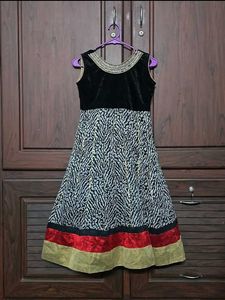 Anarkali With Shawl And Kurtha