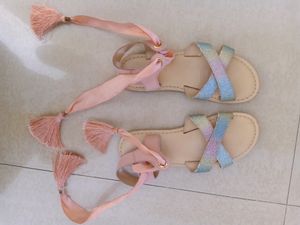 Beautiful Stylish Footwear For Girls