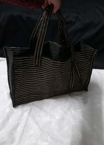 🆕️BLACK HANDBAG