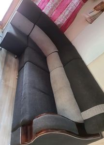 L-Shaped Sofa With 2 Cushions