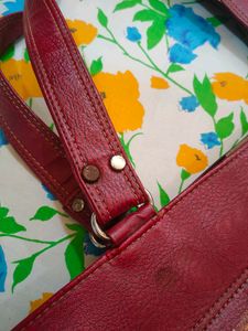 Maroon Handbag👜🌹