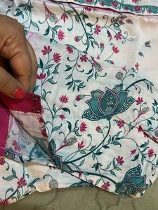 Floral Print Kurta By AM:PM in Size XL