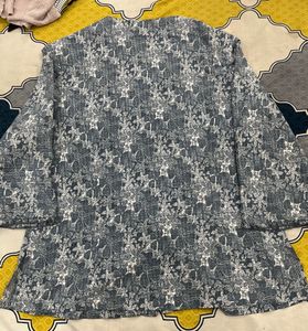 printed light grey shirt