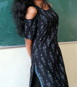 Women Black Printed Kurti
