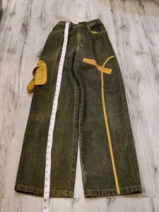 Ma2449 Sabrin cargo jeans waist 24-26 inches