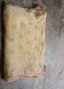women heavy dupatta