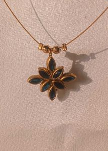 Peacock Blue Flower Pendant Necklace