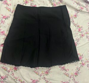 Koren Style Black Mini Skirt With Lace