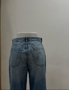 Wide Leg Jeans - Casual Denim