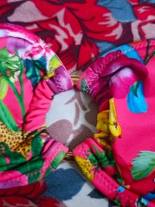 H&amp;M brand bra flower design