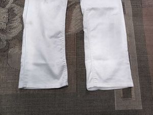 🥰C@69 Size-28 Straight Jeans