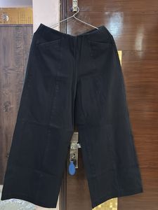 Bell Bottom black Jean