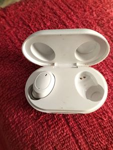 Oppo Ear Buds.One Bud Lost