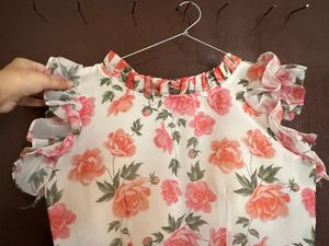 Floral Ruffle blouse