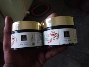 Good vibes fasce scrub and mask