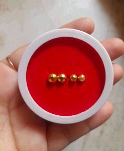 Dimond Cut  Stud Earrings 2 Pair