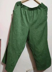 Green 🟢Capri For Girl Or Woman 40 Waist