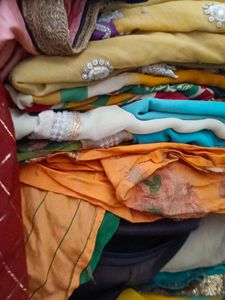 8 Set Clothes Combos Saree Tshirt Pant Sabkuch
