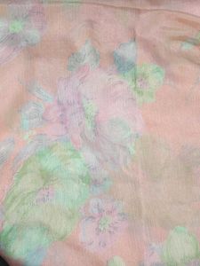 Pink Floral Georgette Saree –Lightweight &amp; Elegant