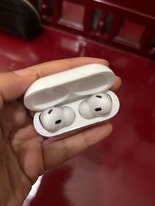 Apple AirPods Pro 2nd Generation