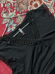 Black Sleeveless Top