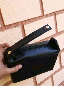 Mac Black Pouch