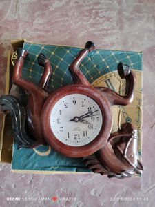 QUARTZ WALL CLOCK ⏰