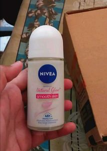 Nivea Natural Glow Deodorant