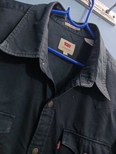 Levi's Western Shirt - Classic Style