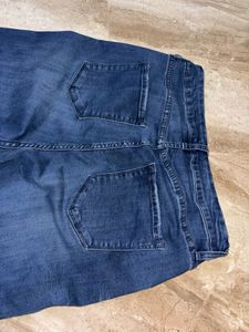 High Waist Dark Blue Flared Jeans. SIZE-32-36