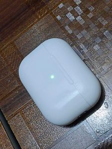 Apple Airbuds + Cover