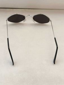 Unisex Stylish Retro Oval Sunglasses