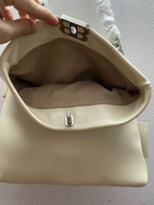 Elegant Shoulder Bag