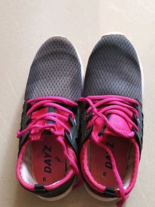 Ladies Sneaker