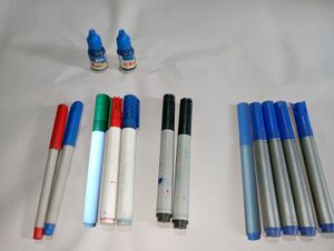 12 Markers(Old) And 2 Ink (New)