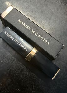 Manish Malhotra Liquid Matte Lipstick