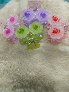 4 Flower Hair Clips