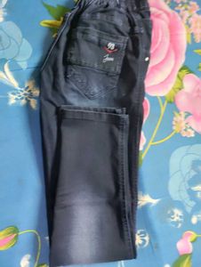 Navy Blue Jean With T Shirt