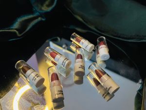 Mini lipsticks