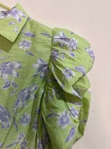 Floral Print Puff Sleeve Top