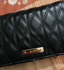 Chic Black Handbag
