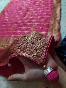 Banarasi Pink & Gold Sari 🔥