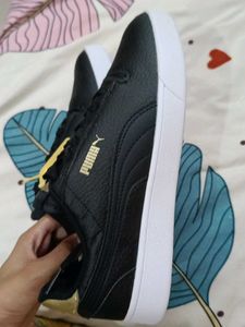 Puma Sneakers