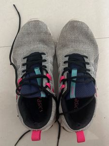 Asics Sneakers